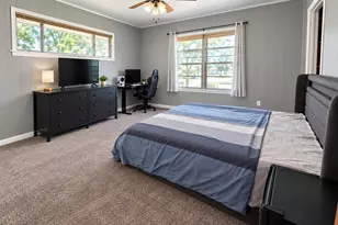 224 E 9th St, Bonham, TX 75418 - Photo 15
