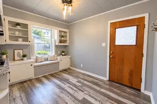 224 E 9th St, Bonham, TX 75418 - Photo 5