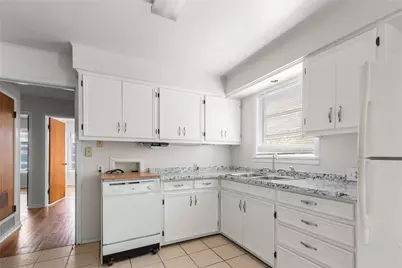 1710 W College Street, Sherman, TX 75092 - Photo 11