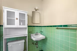 1710 W College St, Sherman, TX 75092 - Photo 23