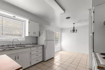 1710 W College Street, Sherman, TX 75092 - Photo 13