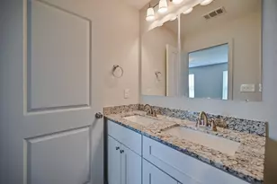 4504 Alamosa St, Fort Worth, TX 76119 - Photo 17