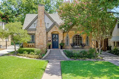 2209 Tremont Avenue, Fort Worth, TX 76107 - Photo 1