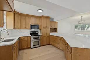 3728 Clubway Ln, Farmers Branch, TX 75244 - Photo 11