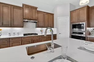 3289 Grayton St, Grand Prairie, TX 76065 - Photo 9