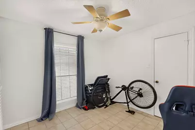 1909 Chasewood Circle #112, Arlington, TX 76011 - Photo 21