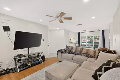 1909 Chasewood Circle #112, Arlington, TX 76011 - Photo 11