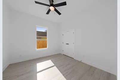 1429 E Ann Arbor Avenue, Dallas, TX 75216 - Photo 19
