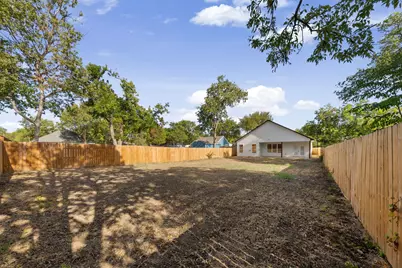 1429 E Ann Arbor Avenue, Dallas, TX 75216 - Photo 25