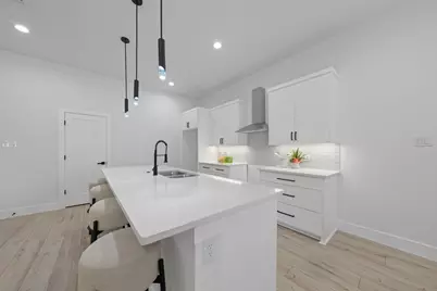 1429 E Ann Arbor Avenue, Dallas, TX 75216 - Photo 9
