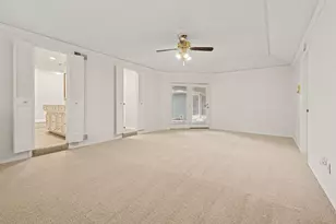 9632 Robin Meadow Dr, Dallas, TX 75243 - Photo 29