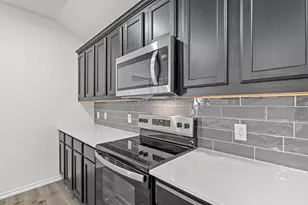 228 Jockey Dr, Waxahachie, TX 75165 - Photo 9