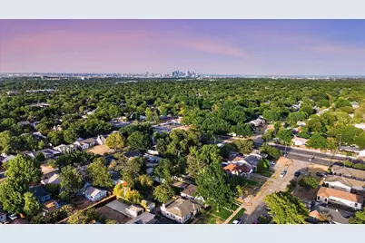3323 Ivandell Avenue, Dallas, TX 75211 - Photo 23