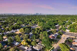 3323 Ivandell Ave, Dallas, TX 75211 - Photo 23