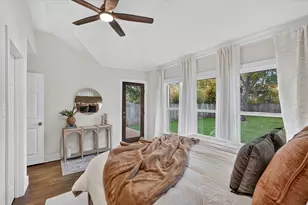 3323 Ivandell Ave, Dallas, TX 75211 - Photo 15