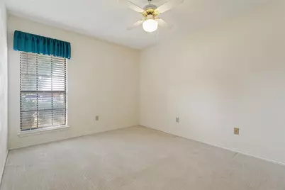 1927 E Branch Hollow Drive, Carrollton, TX 75007 - Photo 19