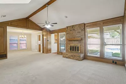 1927 E Branch Hollow Drive, Carrollton, TX 75007 - Photo 3