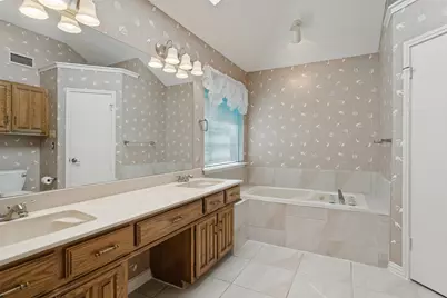 1927 E Branch Hollow Drive, Carrollton, TX 75007 - Photo 17