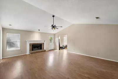 7 Mills Court, Mansfield, TX 76063 - Photo 9