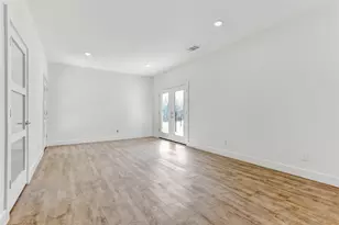 3260 W Crawford St, Denison, TX 75020 - Photo 13