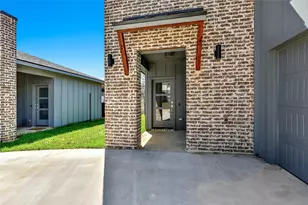 3260 W Crawford St, Denison, TX 75020 - Photo 25