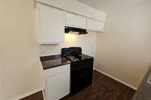 3125 Tudor Ln, Irving, TX 75060 - Photo 11