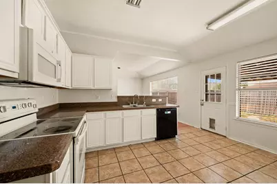 7706 Coral Way, Rowlett, TX 75088 - Photo 13