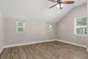 227 S Hampton Rd, Dallas, TX 75208 - Photo 13