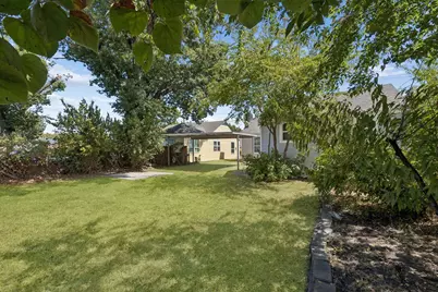 227 S Hampton Road, Dallas, TX 75208 - Photo 19