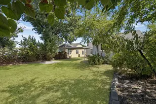 227 S Hampton Rd, Dallas, TX 75208 - Photo 19