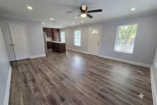 914 17th St, Grand Prairie, TX 75050 - Photo 7