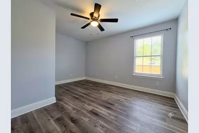 914 17th Street, Grand Prairie, TX 75050 - Photo 15