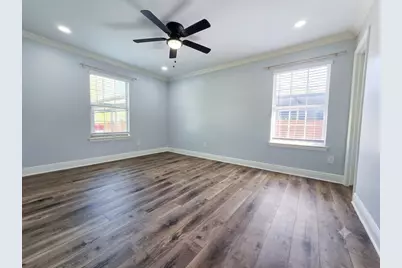 914 17th Street, Grand Prairie, TX 75050 - Photo 11