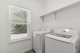1215 Kellum St, Waco, TX 76704 - Photo 9