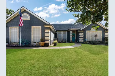 102 Oakwood Place, Joshua, TX 76058 - Photo 1