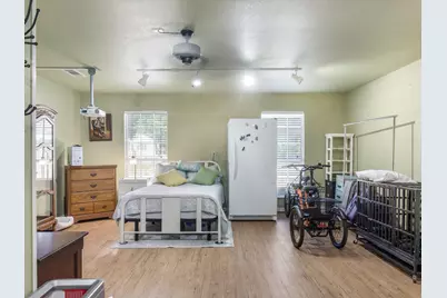 102 Oakwood Place, Joshua, TX 76058 - Photo 13