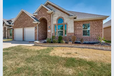 10623 Cherry Tree Way, Grand Prairie, TX 76065 - Photo 3