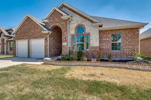 10623 Cherry Tree Wy, Grand Prairie, TX 76065 - Photo 3