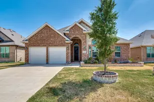 10623 Cherry Tree Wy, Grand Prairie, TX 76065 - Photo 1