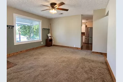 636 E Columbia Drive, Azle, TX 76020 - Photo 3