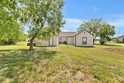 501 N Miller Street, Decatur, TX 76234 - Photo 21
