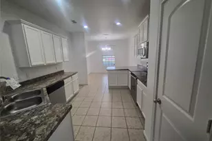 12153 Nuffield Ct, Fort Worth, TX 76036 - Photo 3