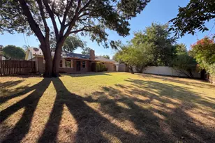 2209 Mountainview Dr, Hurst, TX 76054 - Photo 23