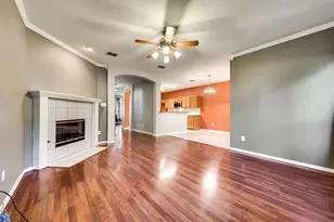 313 Londonderry Ln, Mansfield, TX 76063 - Photo 11