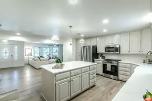 5220 Lake Charles Dr, Waco, TX 76710 - Photo 9