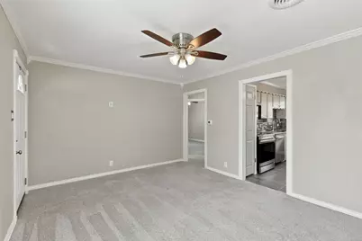 605 NE 33rd Street, Grand Prairie, TX 75050 - Photo 7