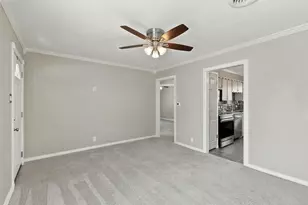 605 NE 33rd St, Grand Prairie, TX 75050 - Photo 7