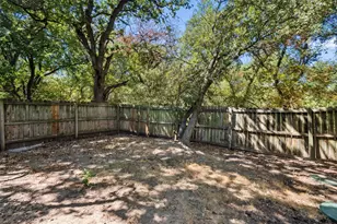 5959-5961 Robinwood Ln, Little Elm, TX 75068 - Photo 17