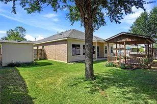 1221 Glenwood Dr, Azle, TX 76020 - Photo 15