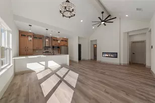 5614 San Jacinto Dr, Granbury, TX 76048 - Photo 7